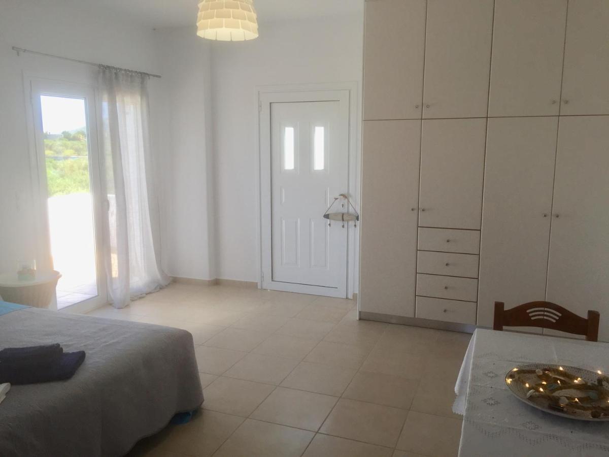 Rizes Elias Studio With Sea View Isterni  Bagian luar foto